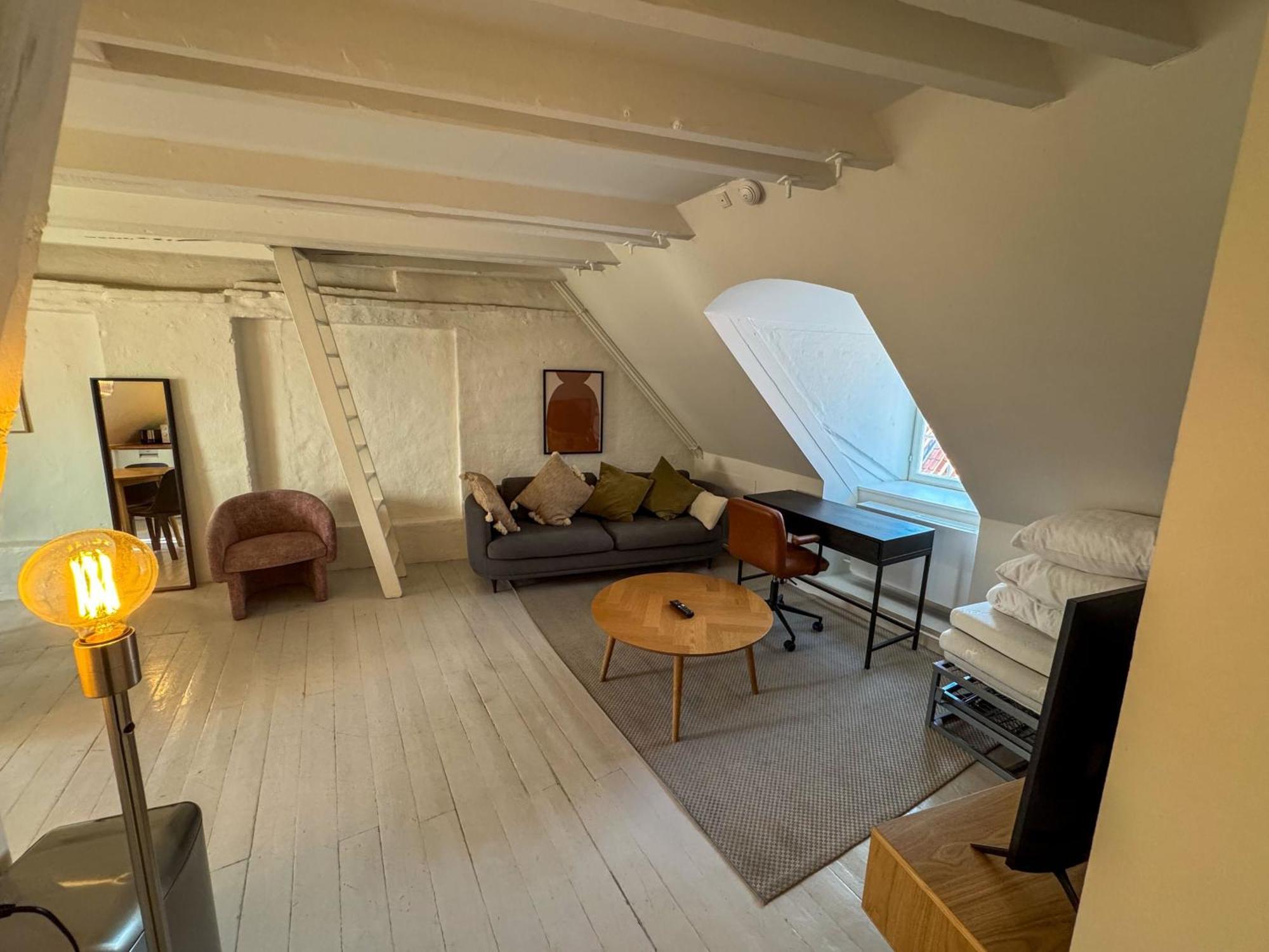 Cozy Apartments In Heart Of Copenhagen Near Stroget & Hojbro Plads Exterior photo